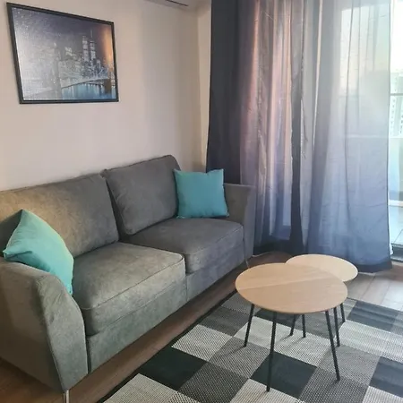 Apartman Sky Flats With Parking