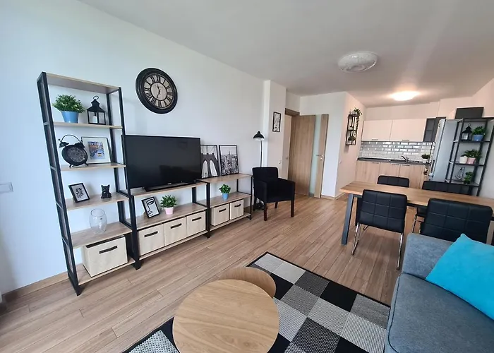 Sky Flats With Parking *