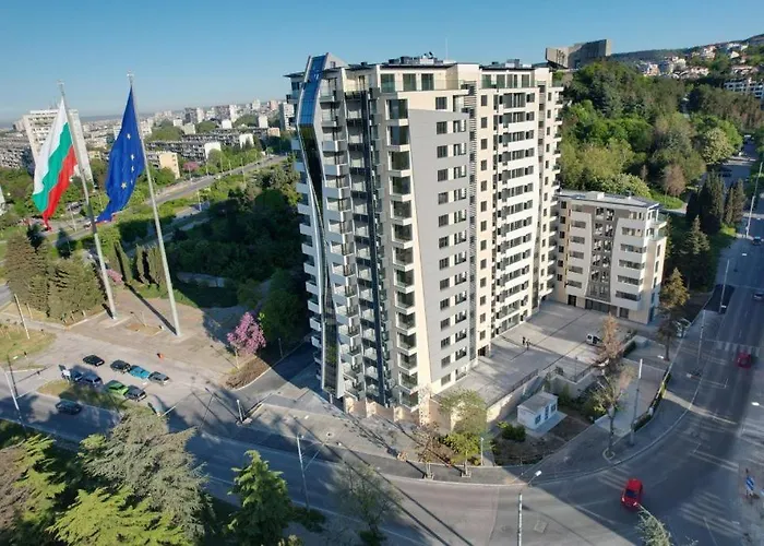 Sky Flats With Parking Varna
